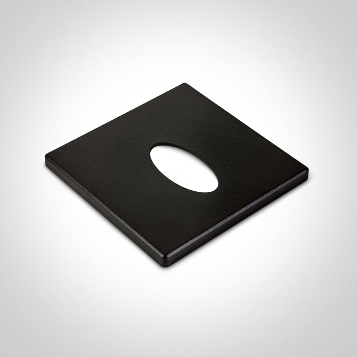 050000E4/B BLACK SQUARE COVER FOR 68000E