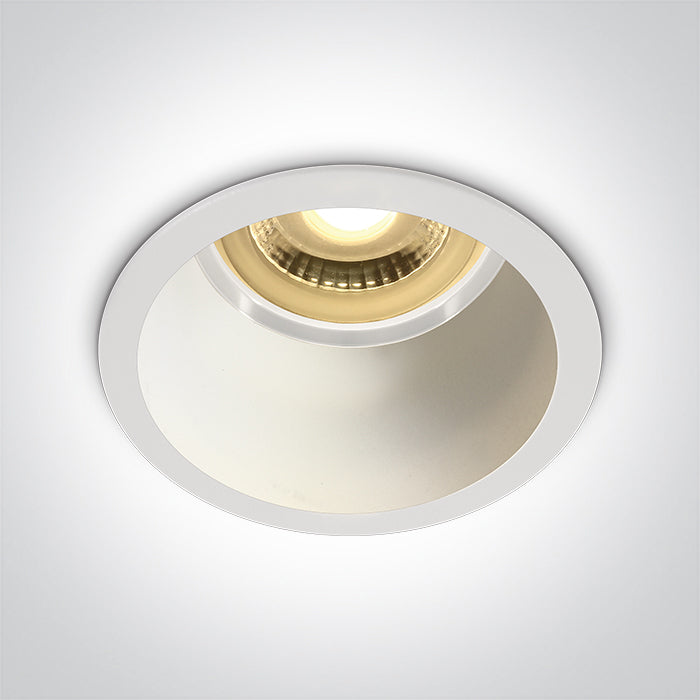 10105D8/W/W: Dark Light Recessed MR16 spot with GU10 lampholder.   ..