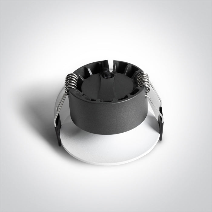 10107DX/W/V WHITE 7W CCTV IP20 230V DARK LIGHT