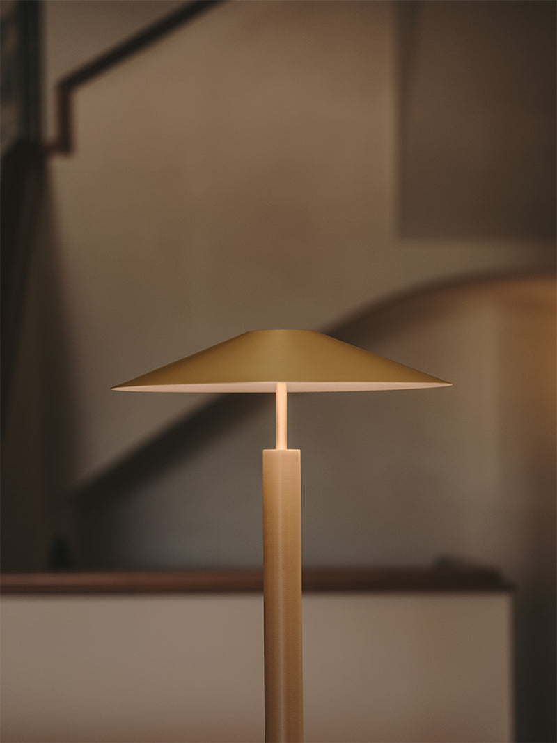 FLOOR LAMP H LED 27.7 LED WARM-WHITE 2700K ON-OFF MATTE GOLD 1207LM 25-7742-DN-DN