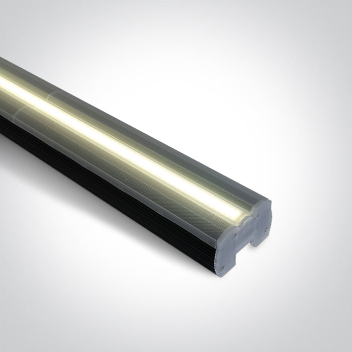 38100A/B/V BLACK LINEAR CCTV 20W PV 230V CONNECTABLE