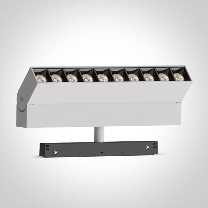 42106BL/W/V: 22W DALI DT8 CCT Tunable LED Linear spots for magnetic profile.  Adjustable 1 direction MAXI, Adjustable 2 direction MINI.  Suitable for MINI, MAXI & P&P magnetic profiles.  ..
