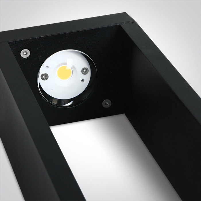 67470/B/V: 10W CCT Variable LED Bollard, IP65 for Garden illumination.  Supplied with non-dimmable driver. ..