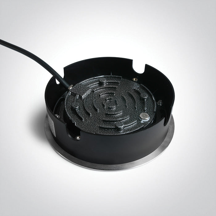 69076C/W: 9x1W LED inground. IP67, stainless steel 316L and die cast aluminium body.   Requires 24V DC driver.   ... Available in Stainless Steel