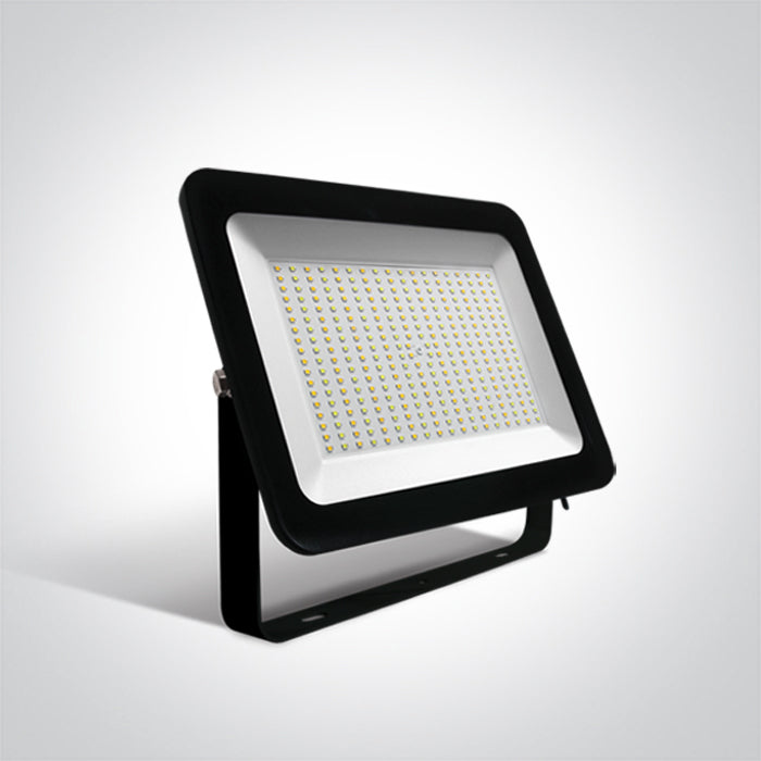 7028CE/B/V: 150W DOB LED CCT Variable floodlight with adjustable mounting bracket.  IP65 rated for outdoor use. ..