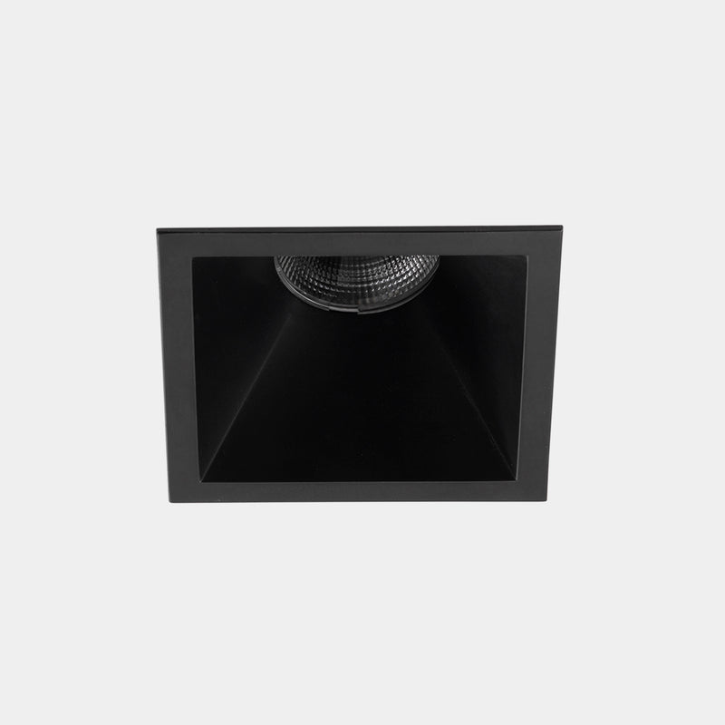 Play Visual Comfort Square Fixed Trim Recessed Downlight | 19.8W 4000K CRI92 | Black | AG76-18X9WSOU60