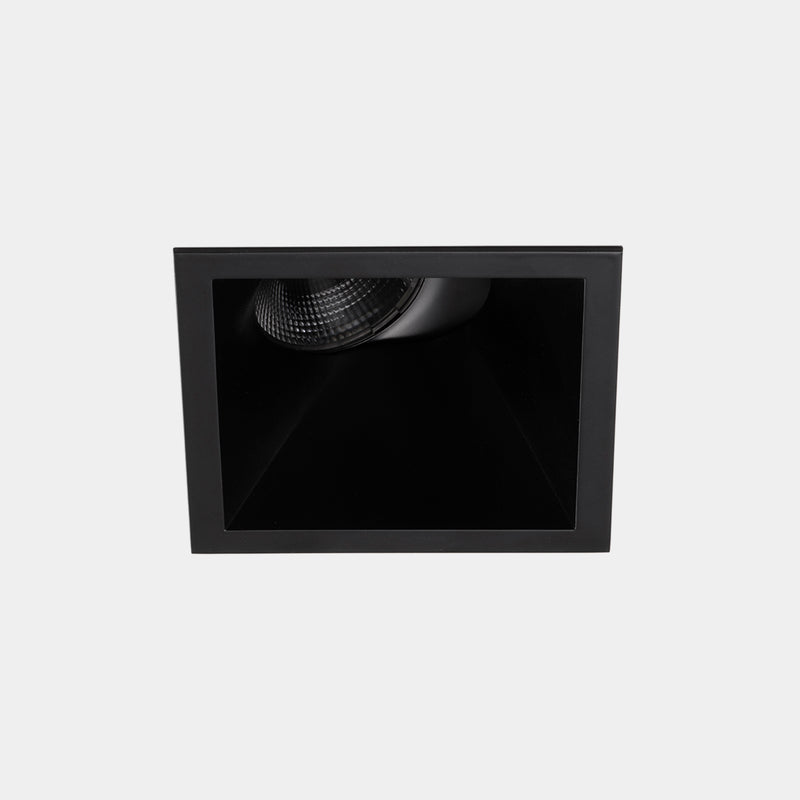 Play Visual Comfort Square Adjustable Trim Recessed Downlight | 10.5W 2700K CRI92 | Black | AG77-P7V9S1OU60