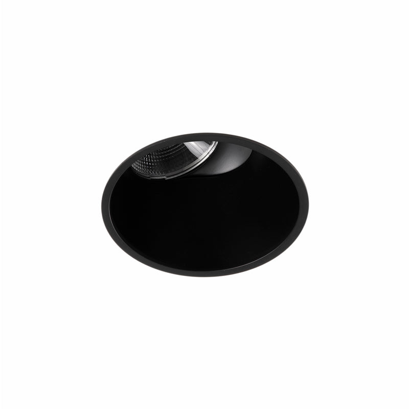 Play Visual Comfort Round Adjustable MicroTrim Recessed Downlight | 8.5W 3000K CRI92 | Black | AG85-P7W9WMOU60