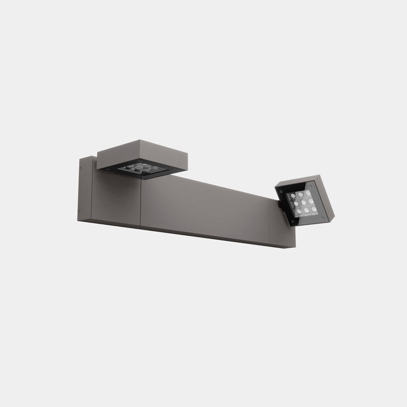 Wall fixture