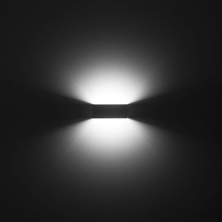 DE-0231-BLA, WALL FIXTURE TOPPI 150MM LED 5.8W LED WARM-WHITE 3000K ON-OFF  530.00, White