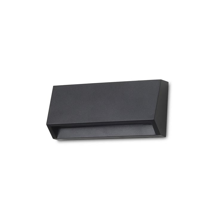 Wall fixture