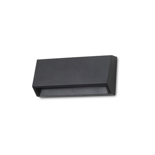 Wall fixture