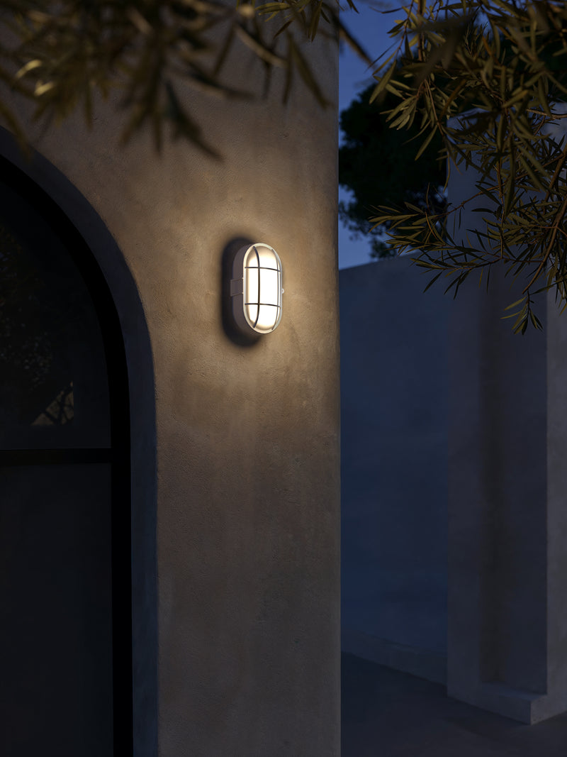 WALL FIXTURE IP44 FOND OVAL E27 15W WHITE