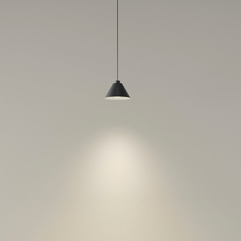 PENDANT DELTATRACK CONIC CABLE 2200MM E27 15 BLACK 916LM 00-8413-05-05