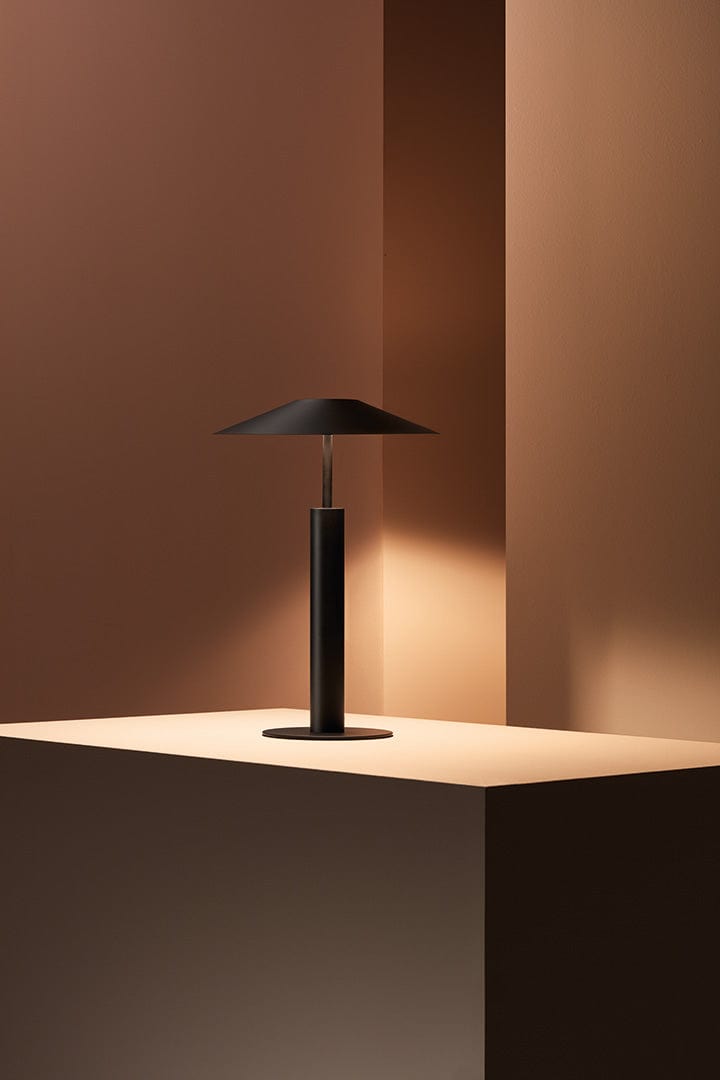 TABLE LAMP H LED 16.3 LED WARM-WHITE 2700K ON-OFF BLACK 570LM