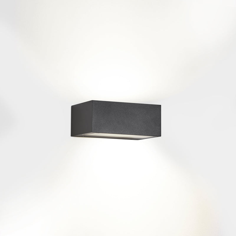 WALL FIXTURE IP65 NEMESIS LED 70*170MM LED 12.6 SW 2700-3200-4000K ON-OFF URBAN
