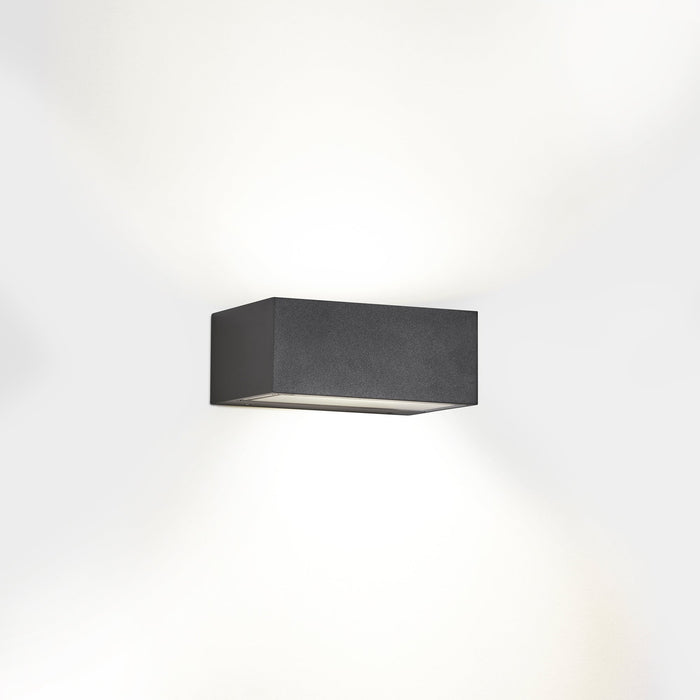 WALL FIXTURE IP65 NEMESIS LED 70*170MM LED 12.6 SW 2700-3200-4000K ON-OFF URBAN 05-E026-Z5-EH