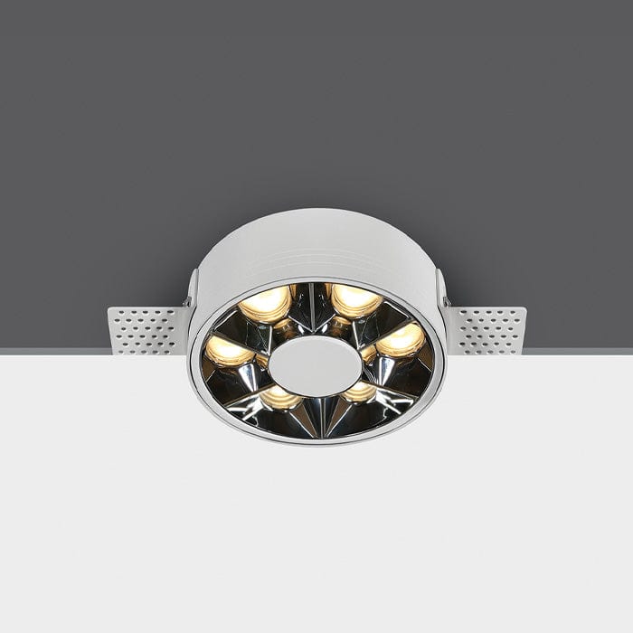 White 6W Trimless Recessed spotlight, IP20.

Complete with 150mA driver.

 One Light SKU:10106XTR/W/W