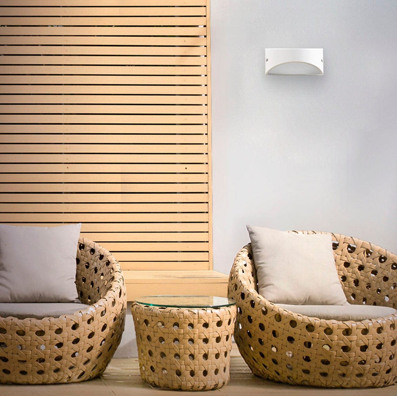 Wall Light Ip54 Kapa Led 8.7w 3000k White 444lm SKU: PX-0468-BLA - Toplightco